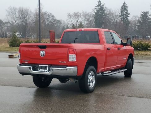 Used 2024 RAM 2500 Big Horn w/ Bed Utility Group image 2