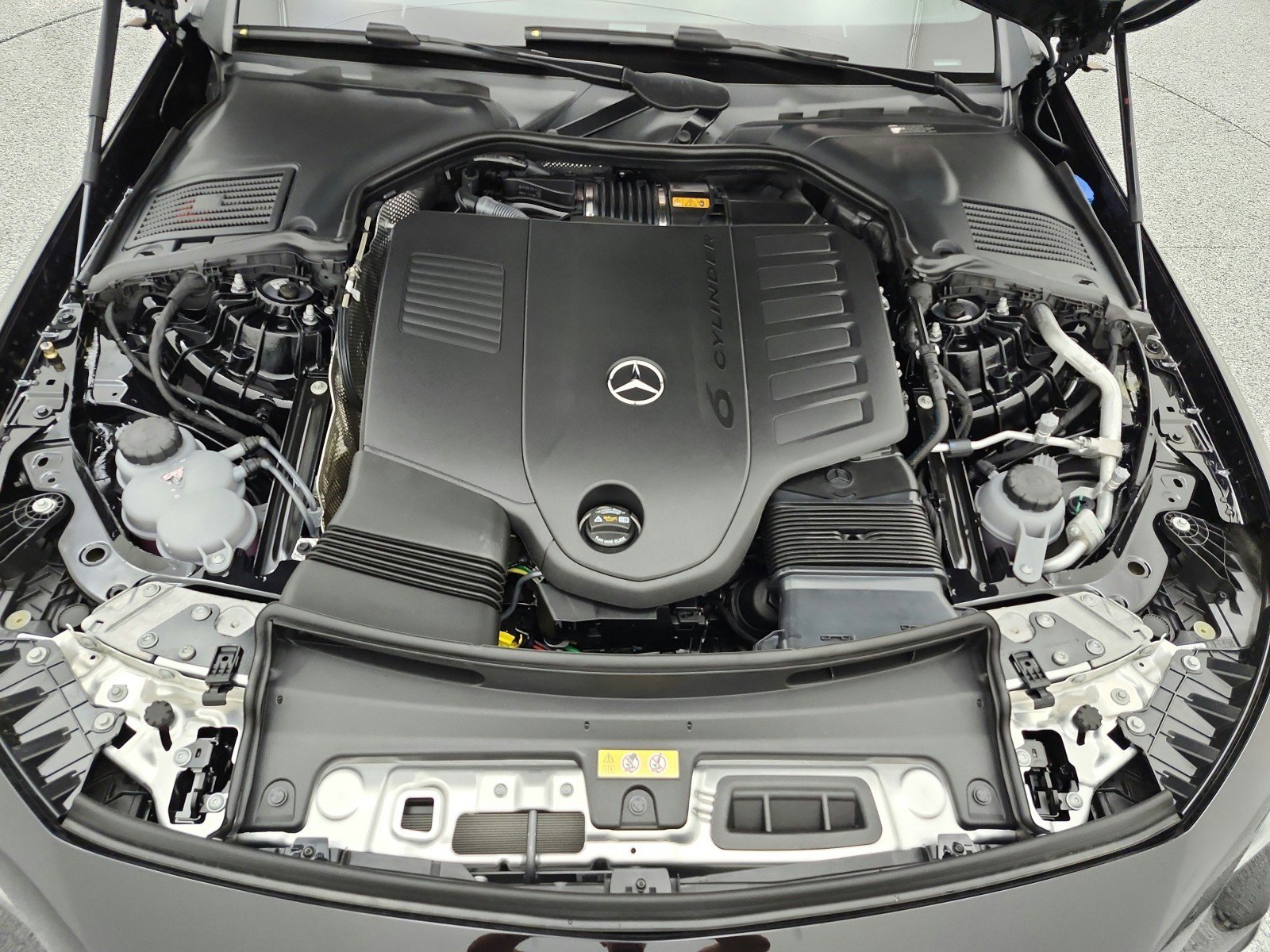 New 2027 Mercedes-Benz CLE 450 4MATIC Cabriolet image 12