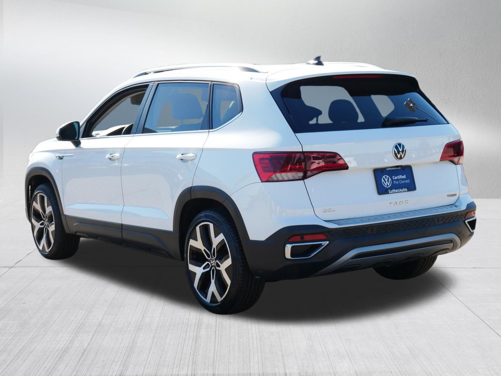 Certified 2023 Volkswagen Taos SEL AWD/4WD image 5