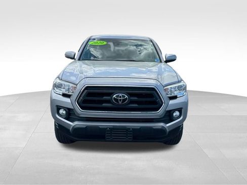 Used 2020 Toyota Tacoma SR5 w/ Technology Package AWD/4WD image 11