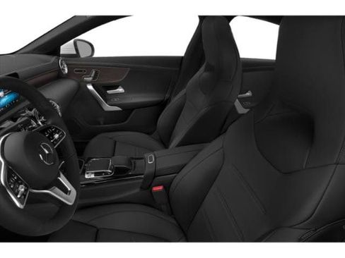 Used 2023 Mercedes-Benz CLA 250 4MATIC image 9