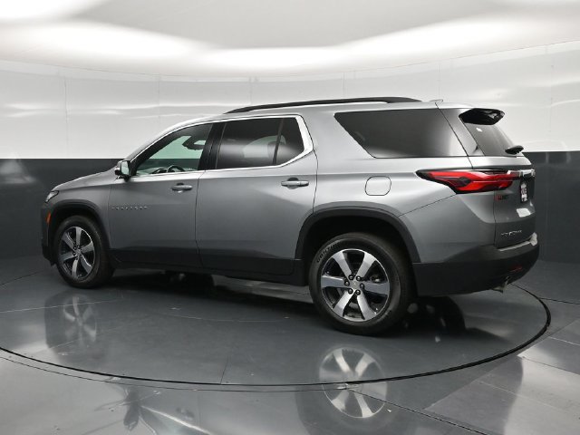 Used 2023 Chevrolet Traverse LT w/ LT Premium Package AWD/4WD image 10