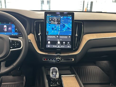 Certified 2026 Volvo XC60 B5 Ultra AWD/4WD image 11