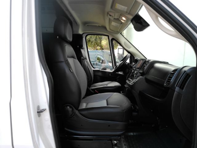Used 2025 RAM ProMaster 2500 w/ Convenience Group FWD image 24