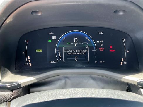 Used 2025 Toyota Camry LE FWD image 25