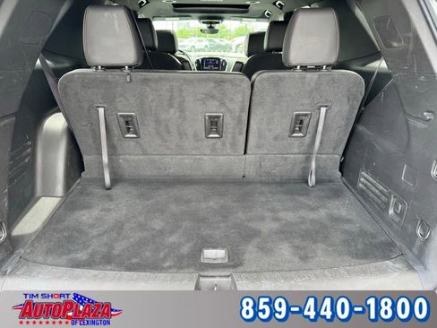 Used 2023 Chevrolet Traverse RS AWD/4WD image 44