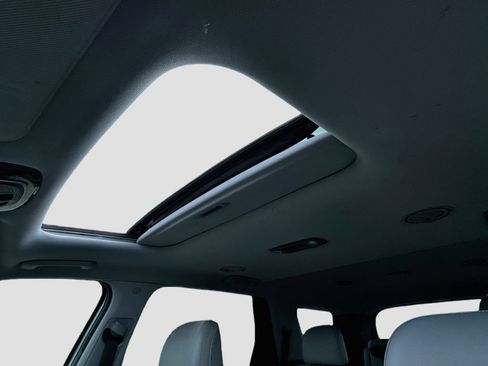 Used 2022 Hyundai Palisade SEL w/ Premium Package FWD image 22