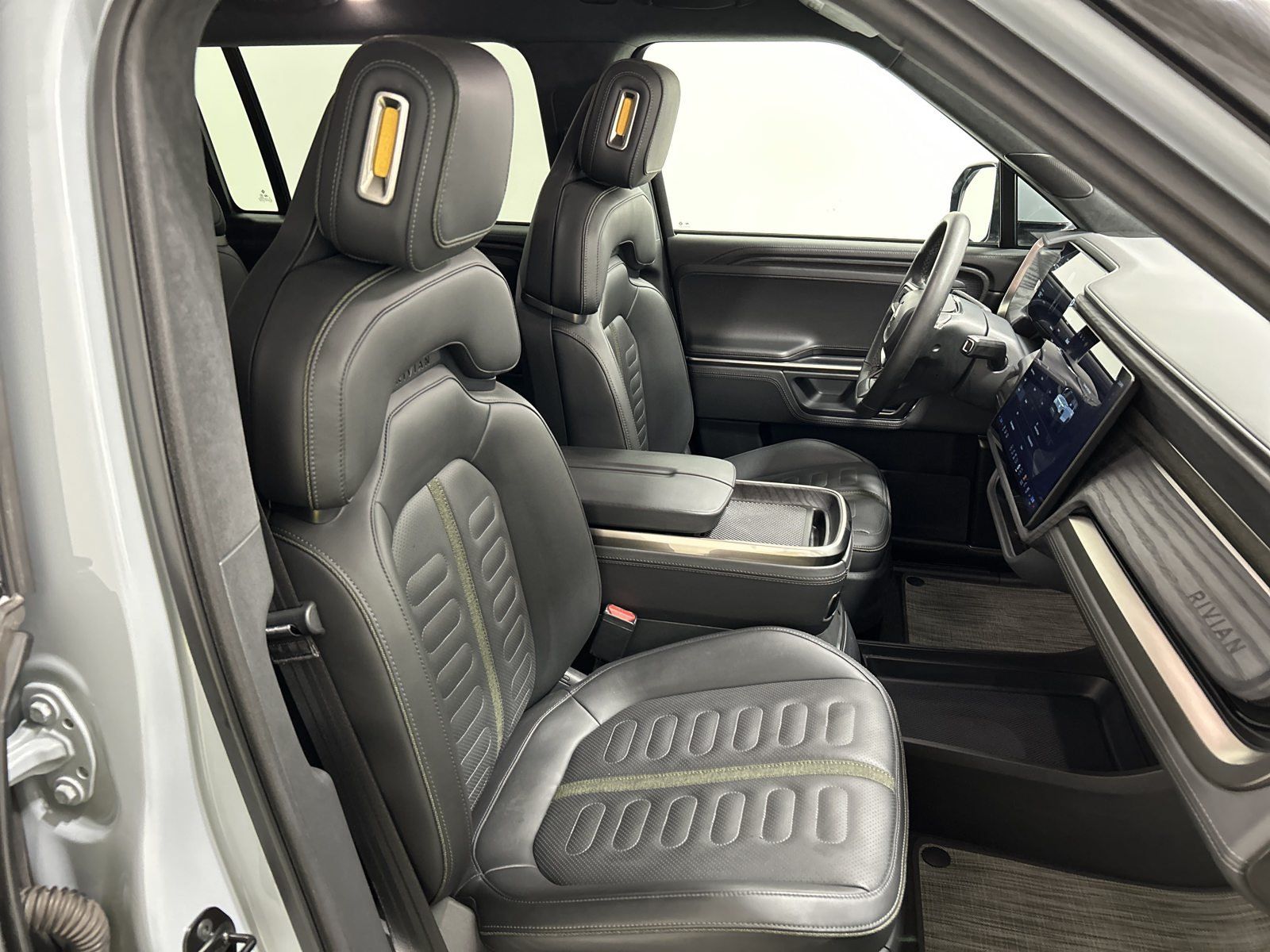 Used 2023 Rivian R1S Adventure Quad AWD/4WD image 24