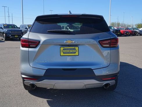 Used 2025 Chevrolet Blazer LT AWD/4WD image 7