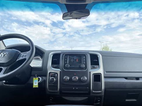 Used 2018 RAM 1500 Classic SLT RWD image 28