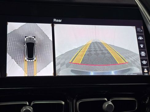 Used 2024 Aston Martin DBX 707 image 38