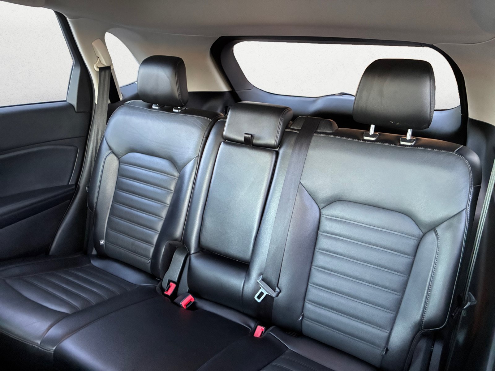Used 2018 Ford Edge SEL w/ Equipment Group 201A FWD image 11