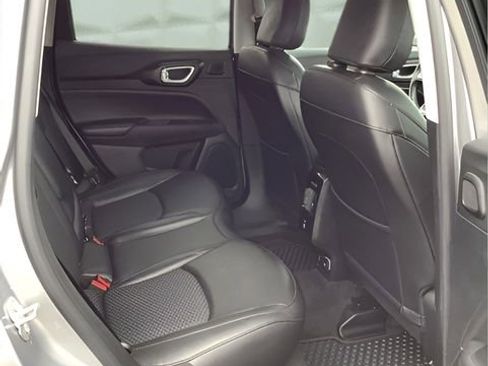 Certified 2022 Jeep Compass Latitude w/ Sun and Sound Group image 17