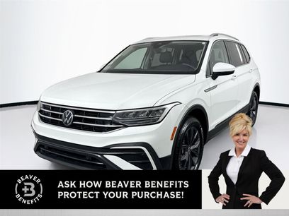 Used 2022 Volkswagen Tiguan SE w/ Panoramic Sunroof Package