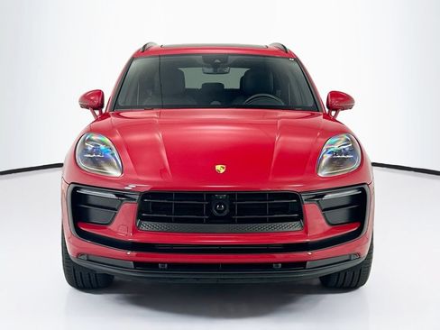 Certified 2025 Porsche Macan AWD/4WD image 10