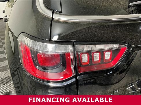 Used 2019 Jeep Compass Latitude FWD image 21
