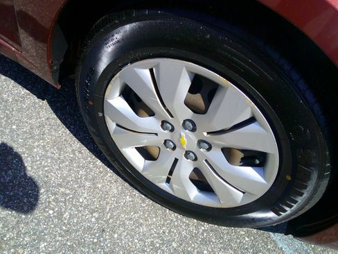 Used 2012 Chevrolet Cruze LS w/ Connectivity Package FWD image 13