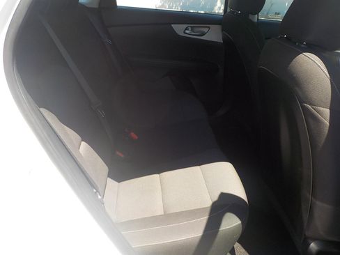 Used 2023 Kia Forte LX FWD image 11