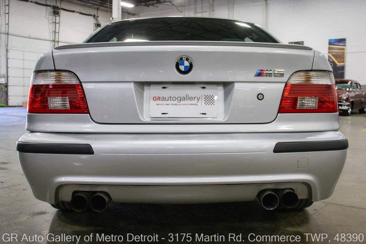 Used 2003 BMW M5 RWD image 6