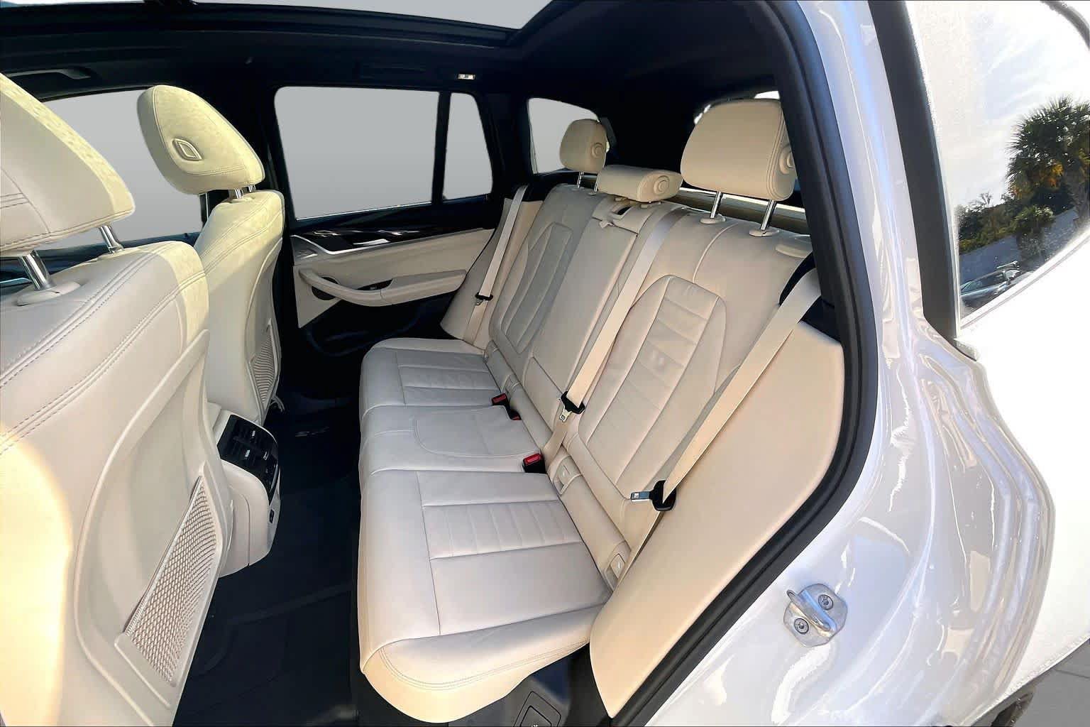 Used 2021 BMW X3 xDrive30e w/ Executive Package AWD/4WD image 21