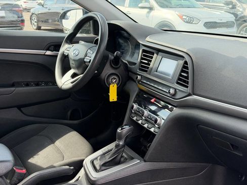 Used 2020 Hyundai Elantra SE w/ Cargo Package (C1) image 27
