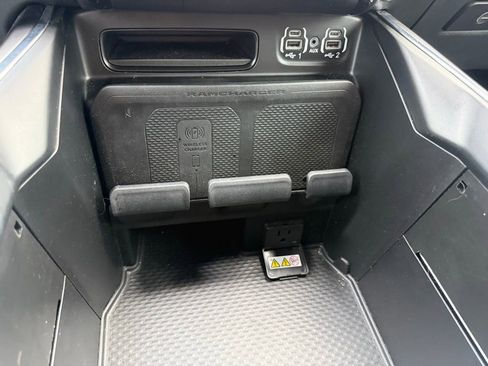 Used 2023 RAM 1500 Laramie image 10