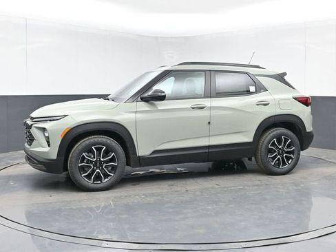 New 2026 Chevrolet TrailBlazer ACTIV w/ Driver Confidence Package FWD image 11