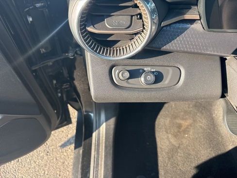 Used 2024 Chevrolet Trax ACTIV w/ Driver Confidence Package image 10