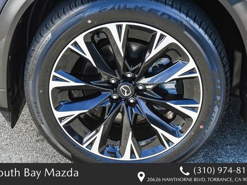 Certified 2024 MAZDA CX-90 Plug-In Hybrid w/ Premium Pkg AWD/4WD image 11