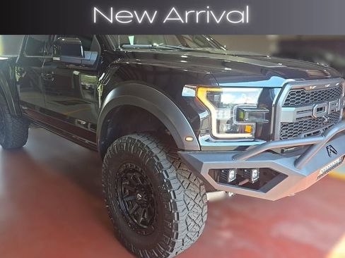 Used 2019 Ford F150 Raptor w/ Equipment Group 802A Luxury AWD/4WD image 6