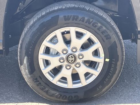 New 2026 Toyota Tacoma SR5 image 9