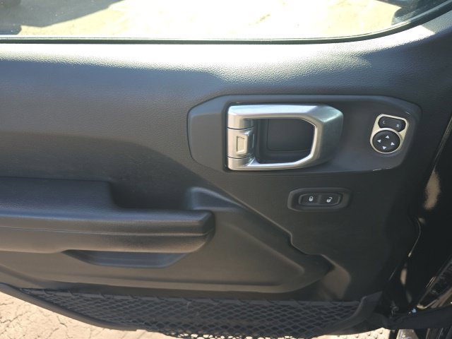 Used 2020 Jeep Wrangler Sport AWD/4WD image 9
