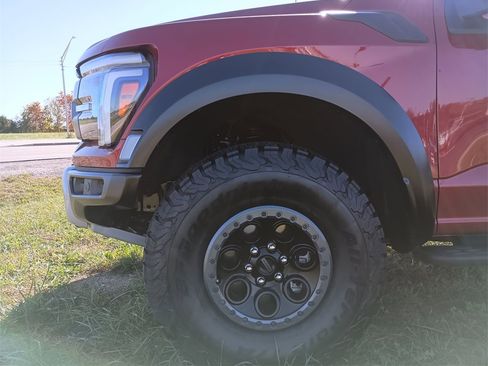 Used 2025 Ford F150 Raptor image 16