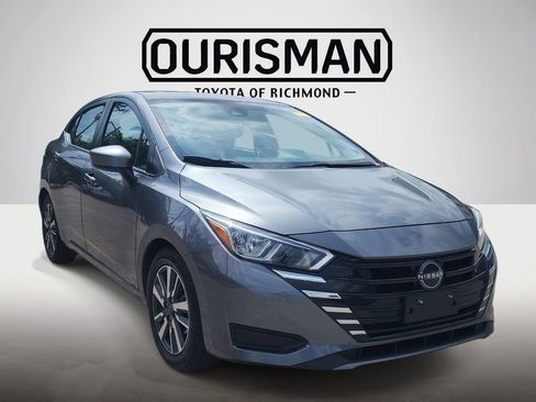 Used 2023 Nissan Versa SV FWD image 1
