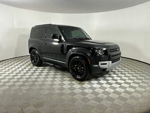 Used 2025 Land Rover Defender 90 S image 7