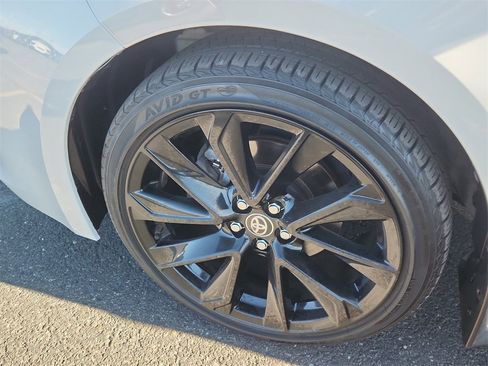 Used 2022 Toyota Corolla SE w/ Carpet Mat Package (TMS) image 16