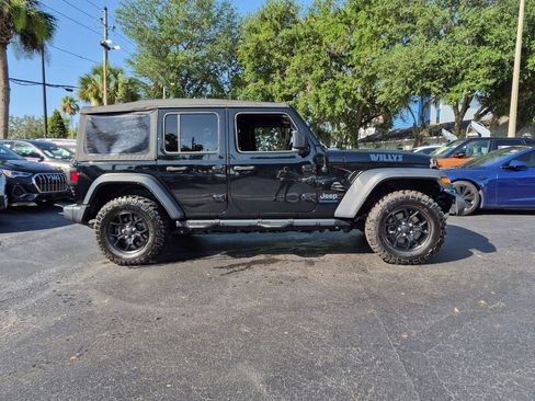 Used 2023 Jeep Wrangler Unlimited w/ Cold Weather Group AWD/4WD image 7