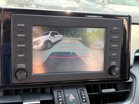 Used 2019 Toyota RAV4 XLE Premium w/ Cold Weather Package AWD/4WD image 12