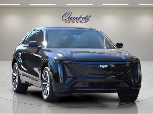 New 2026 Cadillac Lyriq Sport w/ LPO, Floor Liner Package image 2