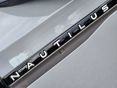 New 2026 Lincoln Nautilus Reserve AWD/4WD image 15