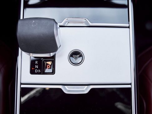 Used 2025 Land Rover Range Rover SE AWD/4WD image 63