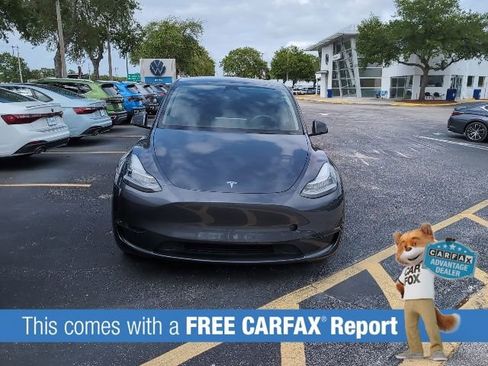Used 2023 Tesla Model Y AWD image 2