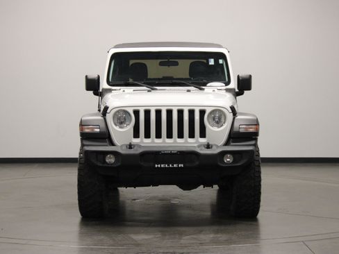 Used 2018 Jeep Wrangler Sport AWD/4WD image 3