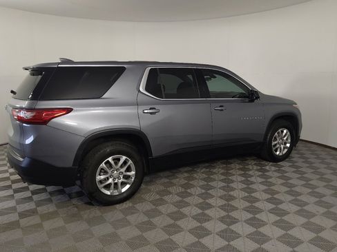 Used 2020 Chevrolet Traverse LS w/ LPO, Black Accent Package FWD image 10