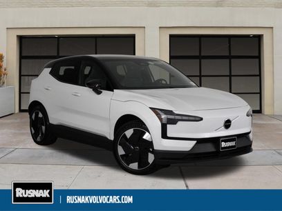 New 2026 Volvo EX30 Plus w/ Protection Package