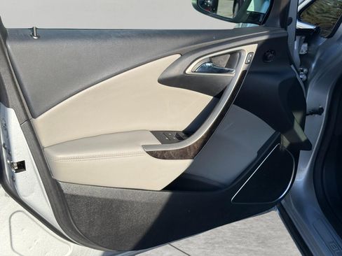 Used 2015 Buick Verano Convenience FWD image 9