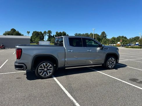 Used 2023 GMC Sierra 1500 Denali w/ Denali Reserve Package AWD/4WD image 5