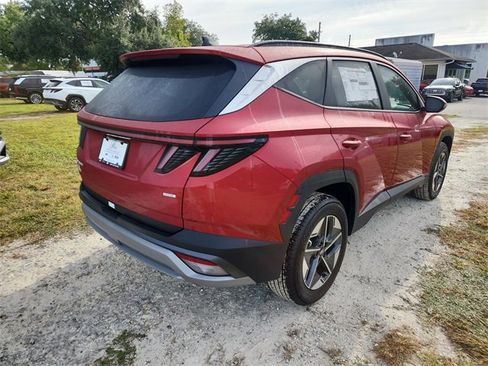 New 2025 Hyundai Tucson SEL image 3