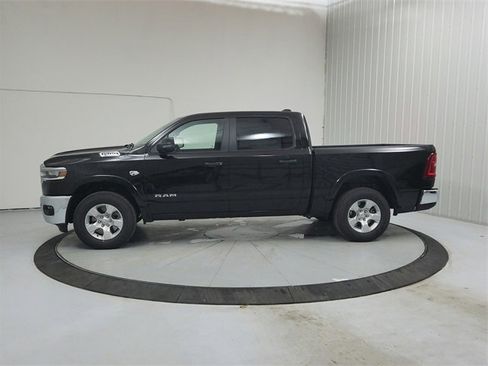 New 2026 RAM 1500 4x4 Crew Cab image 4