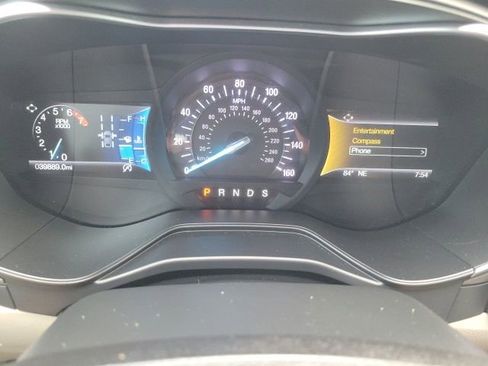 Used 2019 Ford Fusion SE FWD image 22